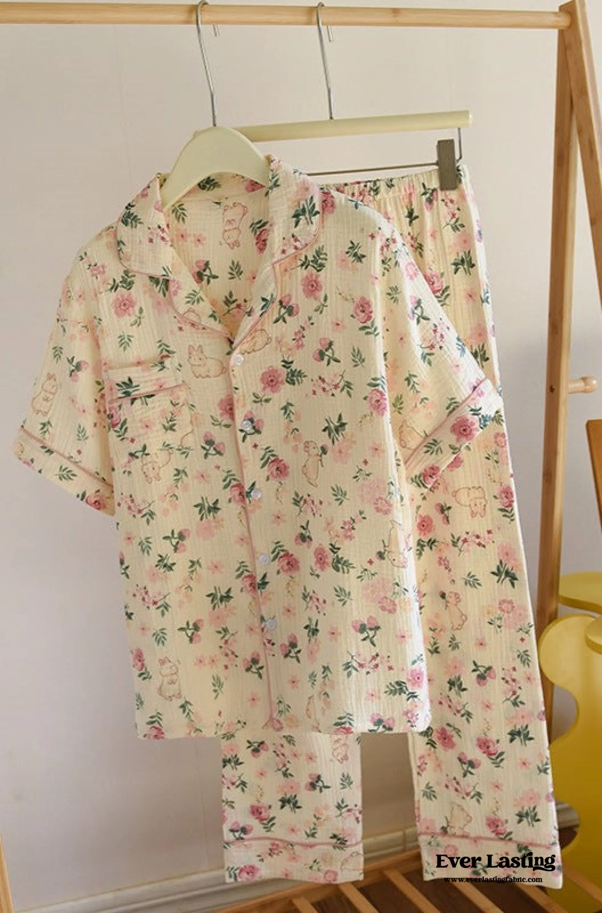 Floral Garden Short Sleeves and Pants Cotton Pajama Set / White