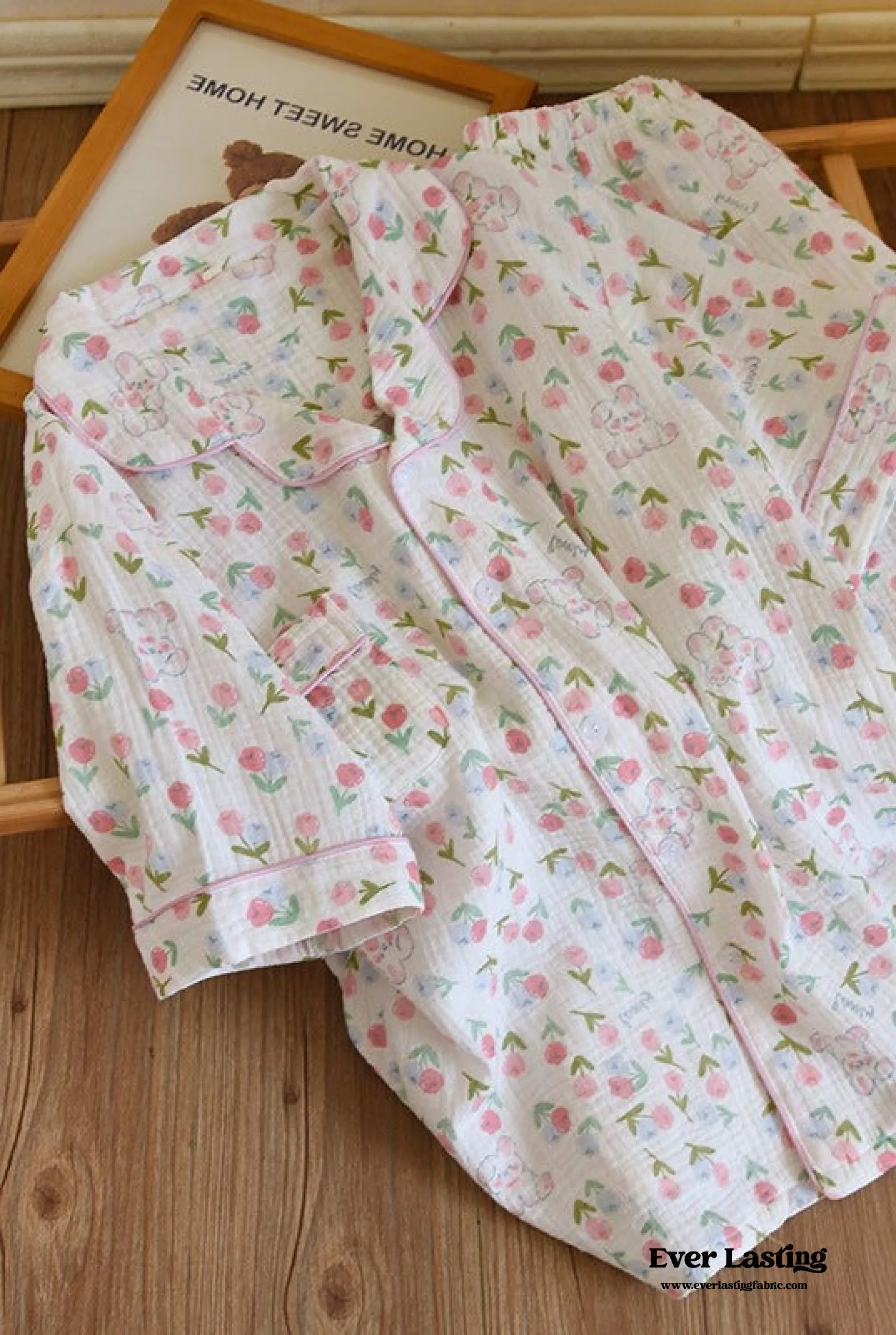 Floral Garden Short Sleeves and Pants Cotton Pajama Set / White