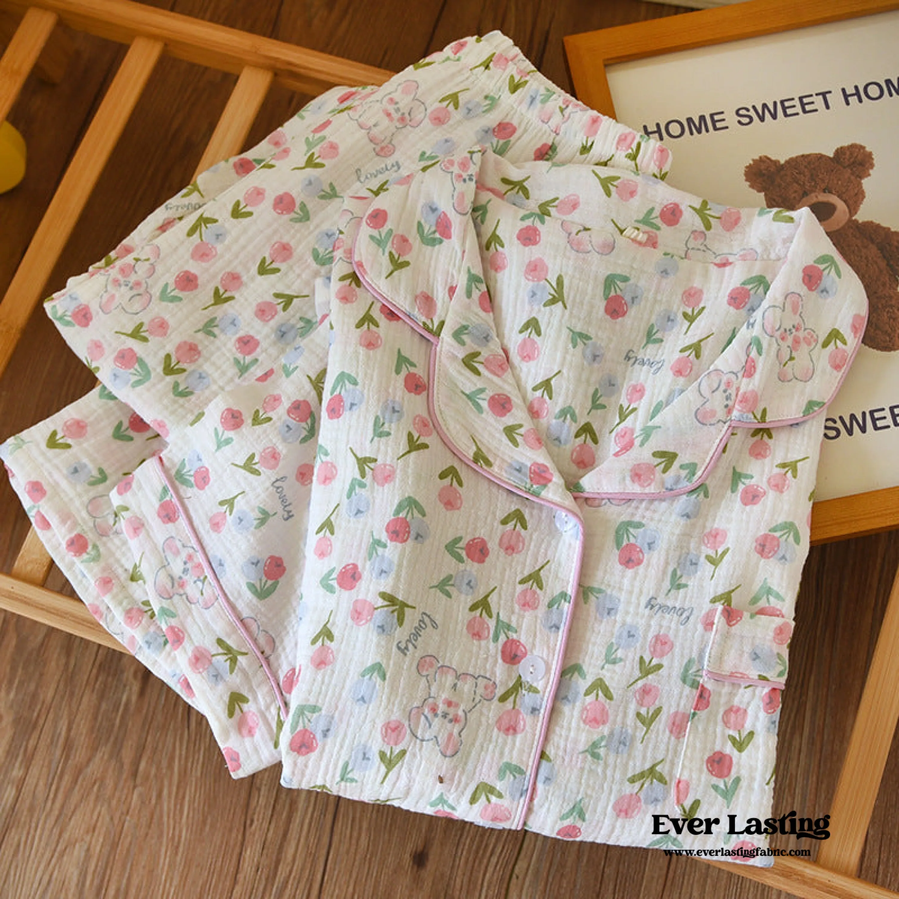 Floral Garden Short Sleeves and Pants Cotton Pajama Set / White