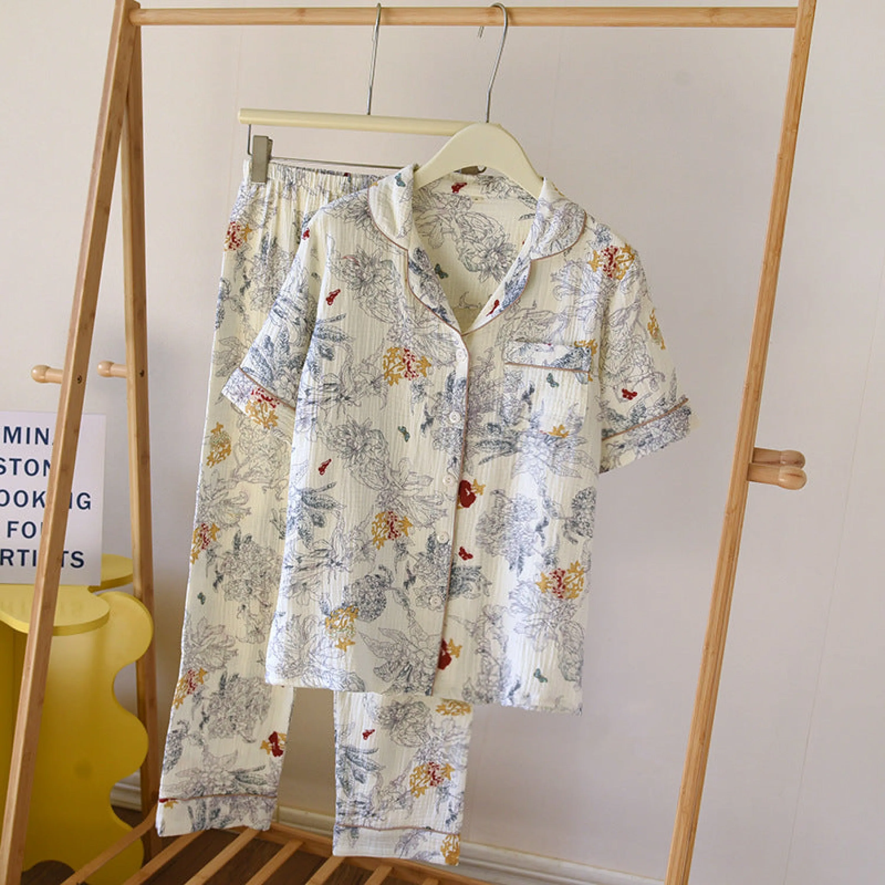 Floral Garden Short Sleeves and Pants Cotton Pajama Set / White