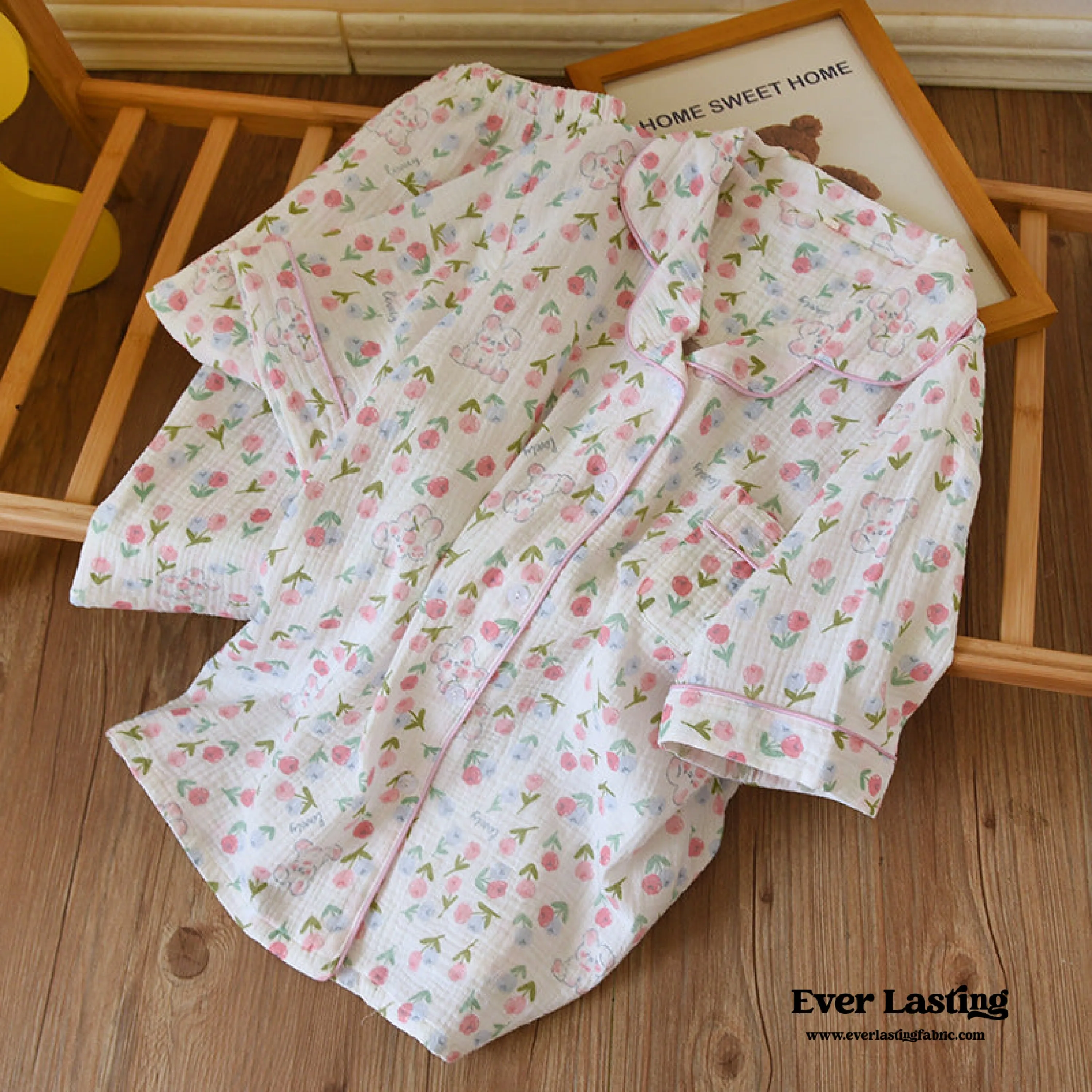 Floral Garden Short Sleeves and Pants Cotton Pajama Set / White
