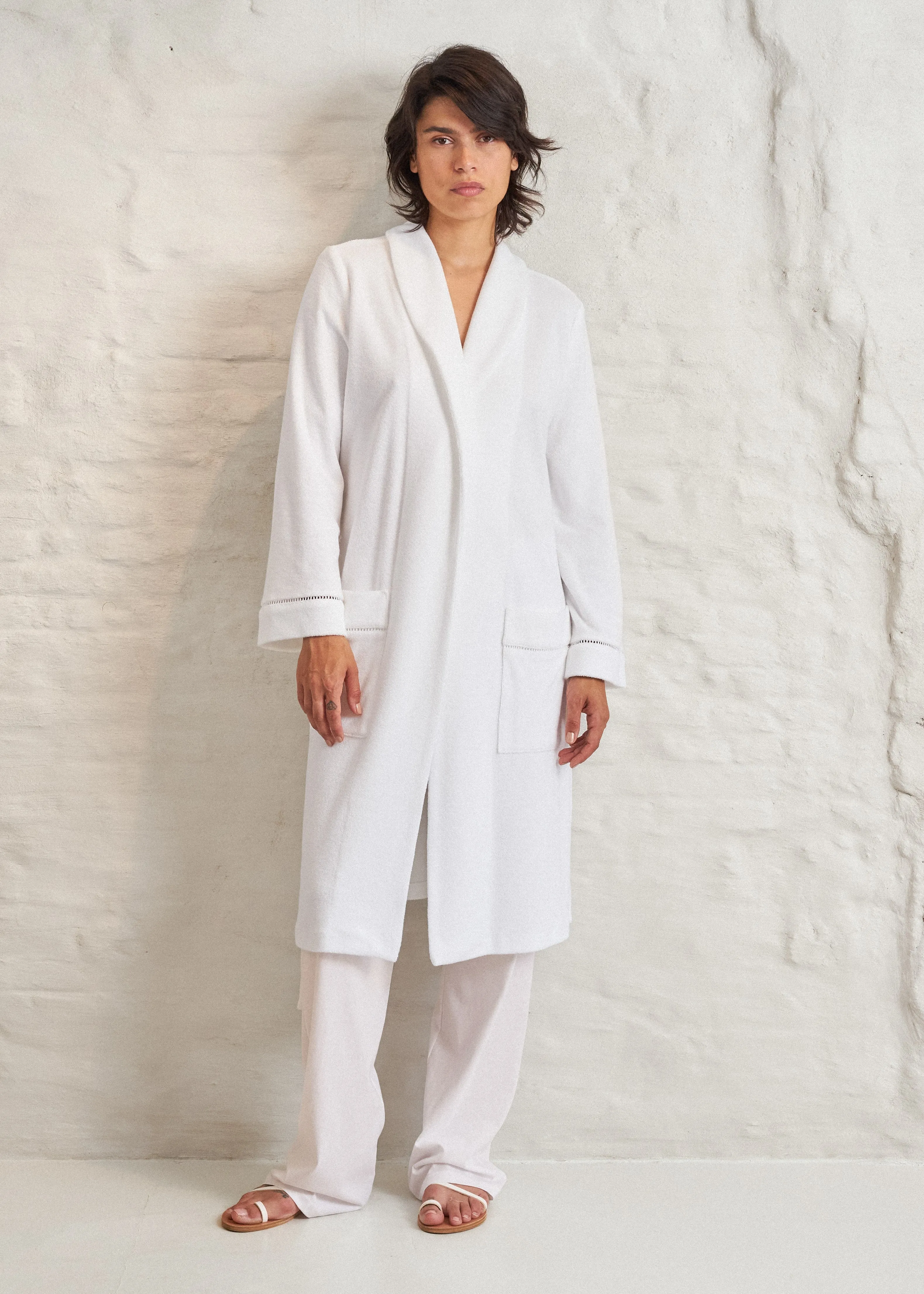 PLUTO ANNA ROBE