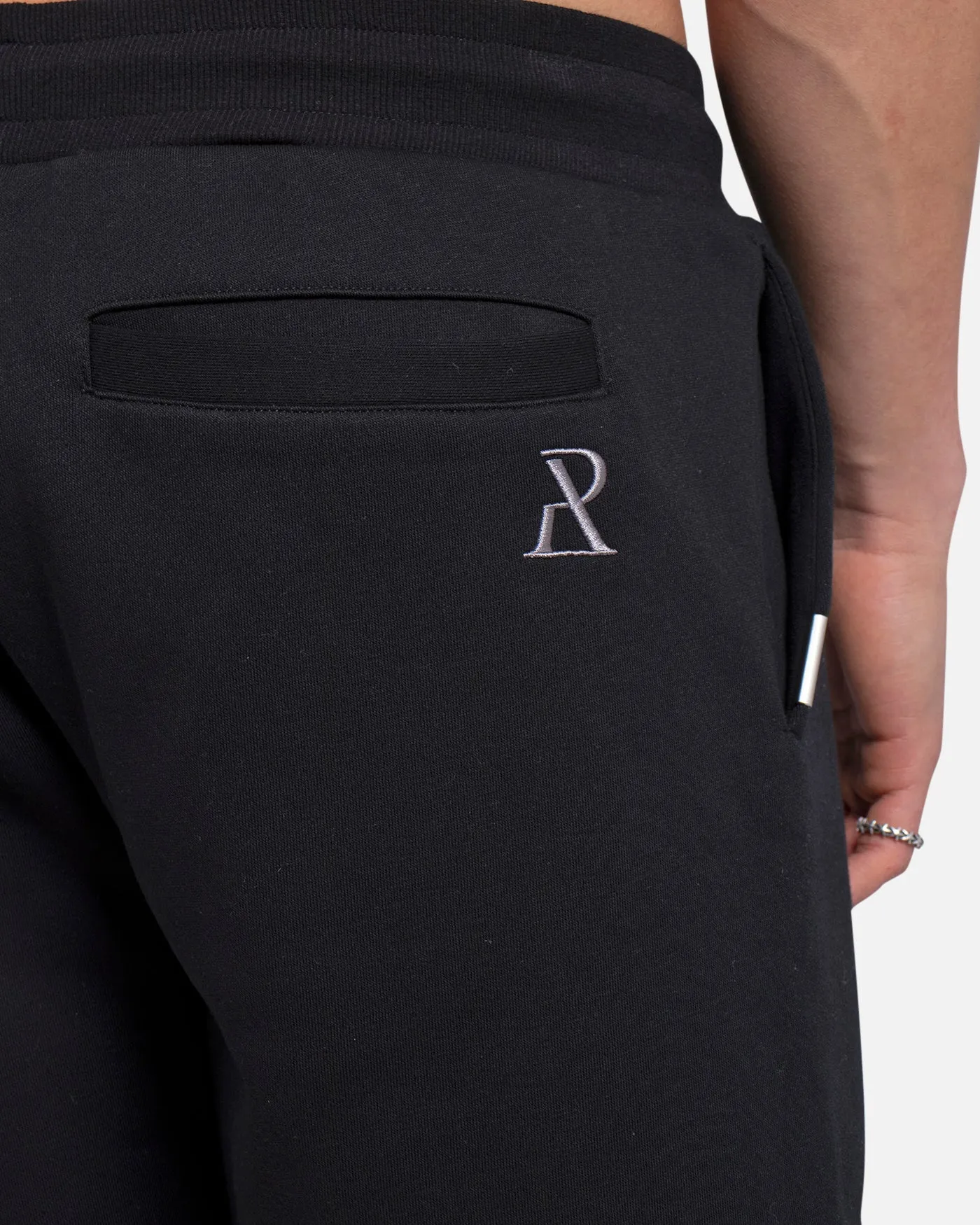 SSS REALISM RADIANT SHORTS BLACK